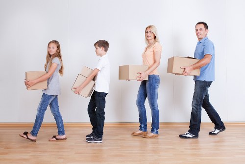 Organised storage space for removals and storage in Norwoodgreen